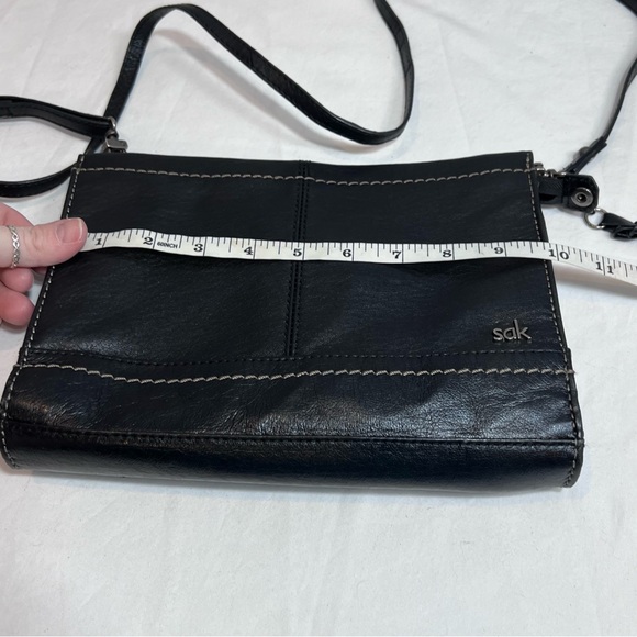 The Sak black leather small crossbody bag purse - Picture 6 of 7